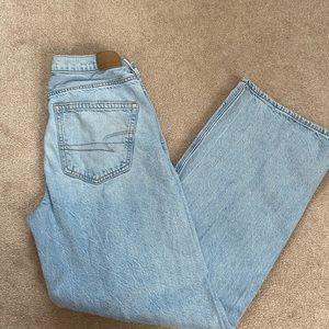American Eagle wide leg 90’s jeans